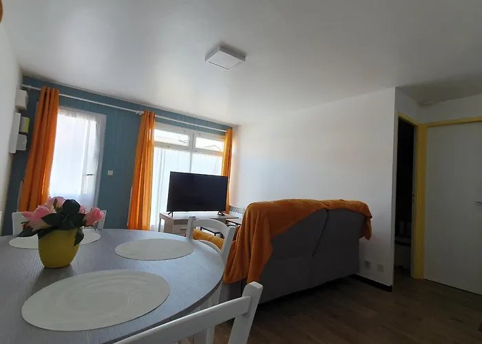 Confortable Et Bien Situé – Plages, Port, Animations à Deux Pas - Fr-1-476-194 Appartamento